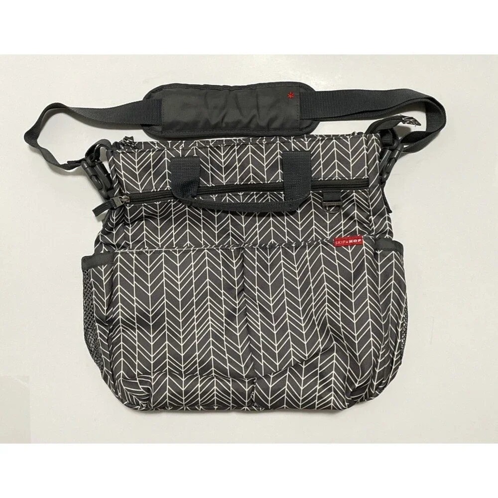 Skip Hop Duo Double Signature Diaper Bag Messenger Tote Gray Chevron 16x15x3.5" - Picture 1 of 8